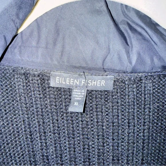 Eileen Fisher Black Sleeveless Vest - Picture 2 of 5